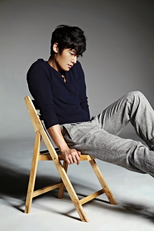 Choi_Jin_Hyuk_chair